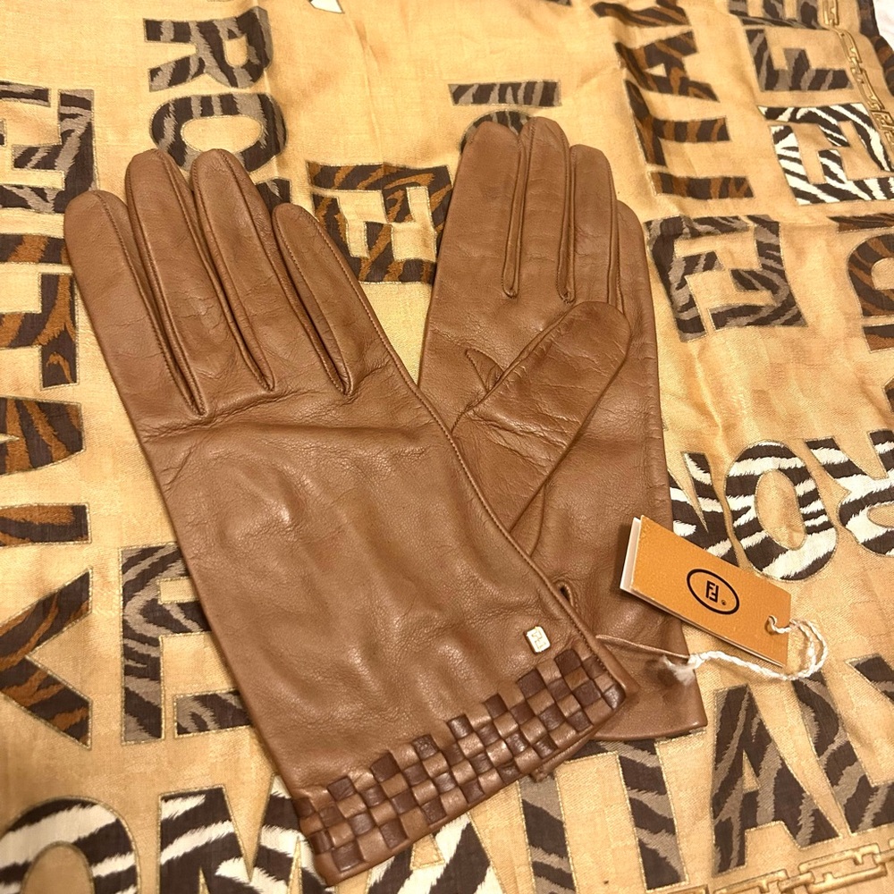 Fendi leather gloves- NWT vintage brown leather gloves, silk lined, woven detail